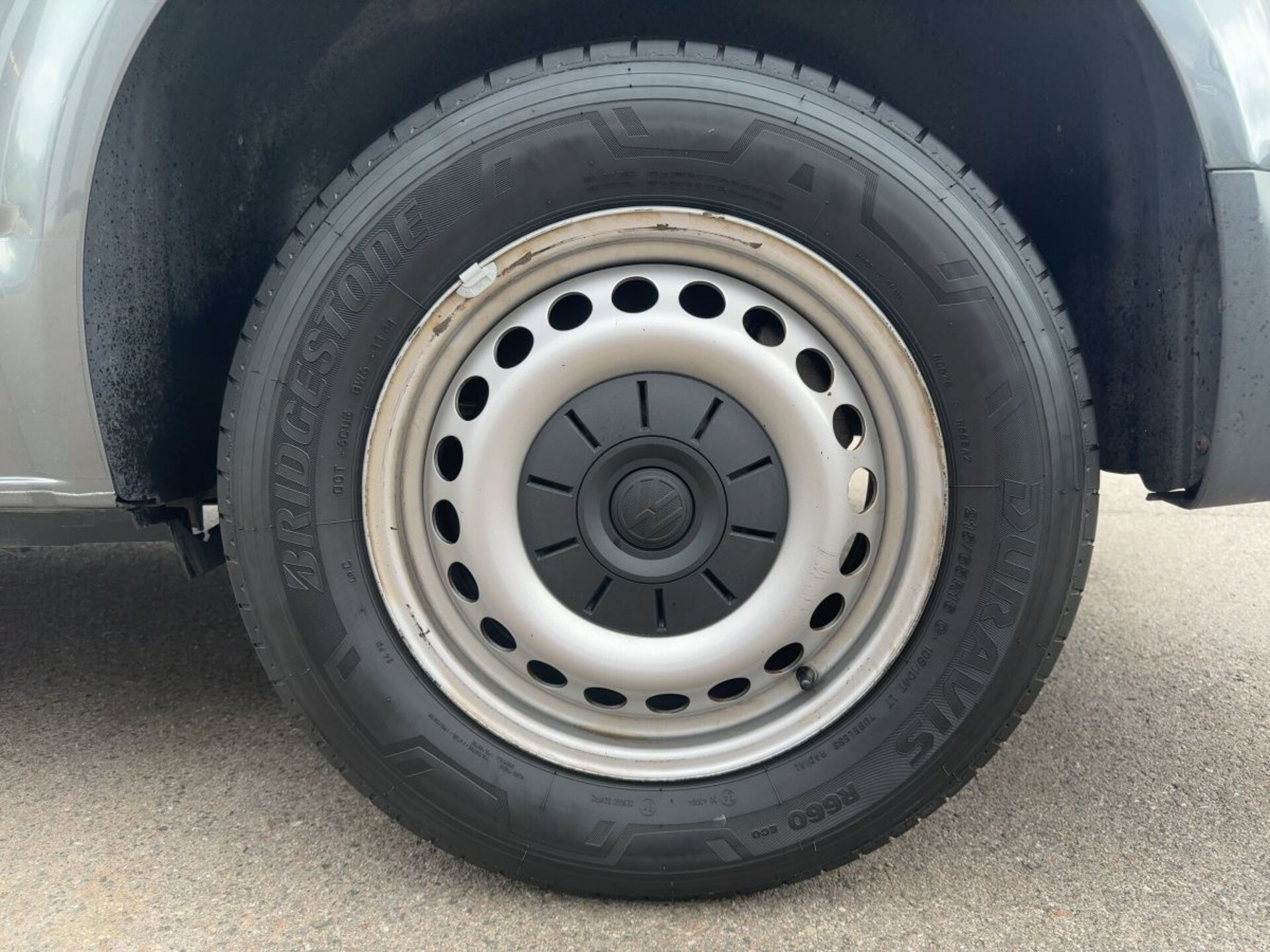 Volkswagen T6.1 Transporter Kombi langer Radstand