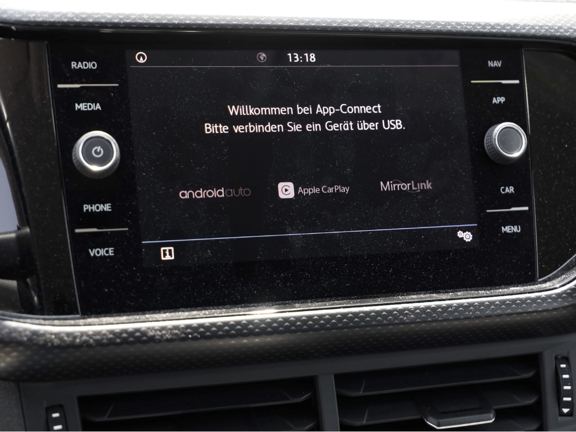 Volkswagen T-Cross United