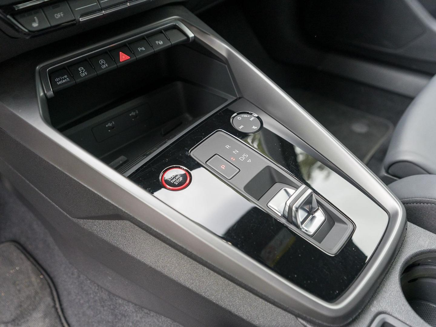 Image about Audi RS 3 Sportback TFSI quattro S tronic