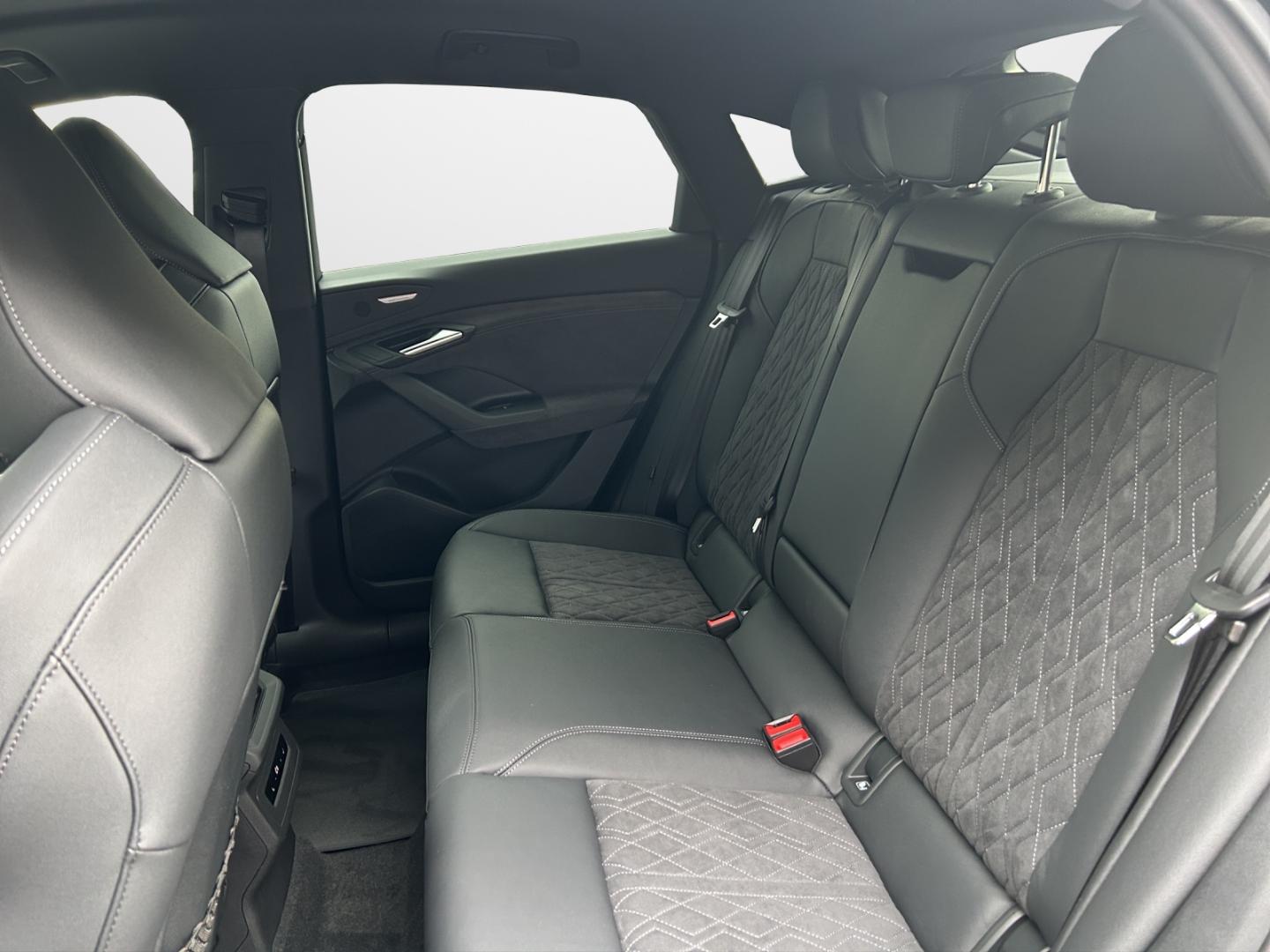 Image about Audi Q6 Sportback e-tron e-tron quattro