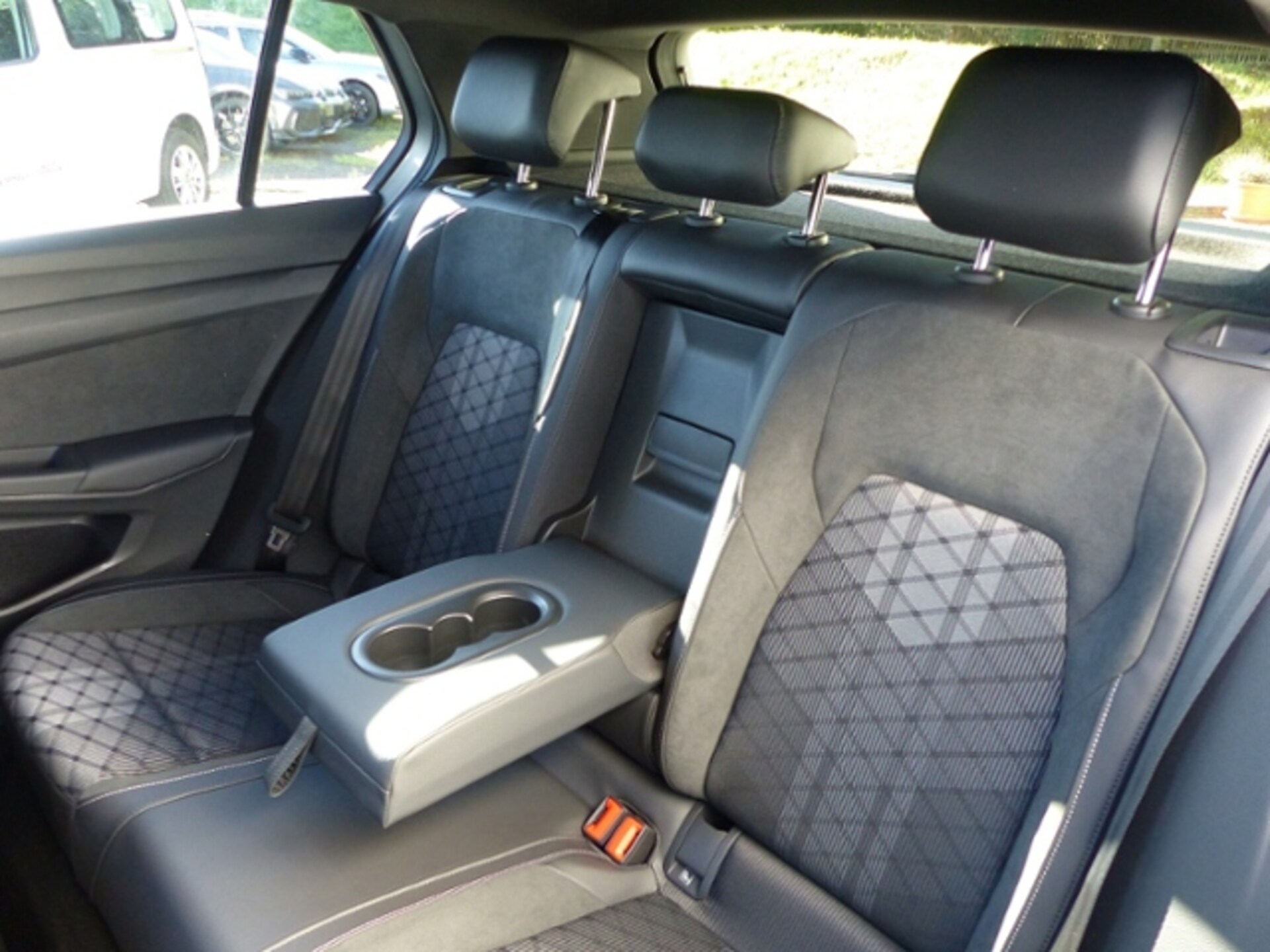 Volkswagen Golf R-Line