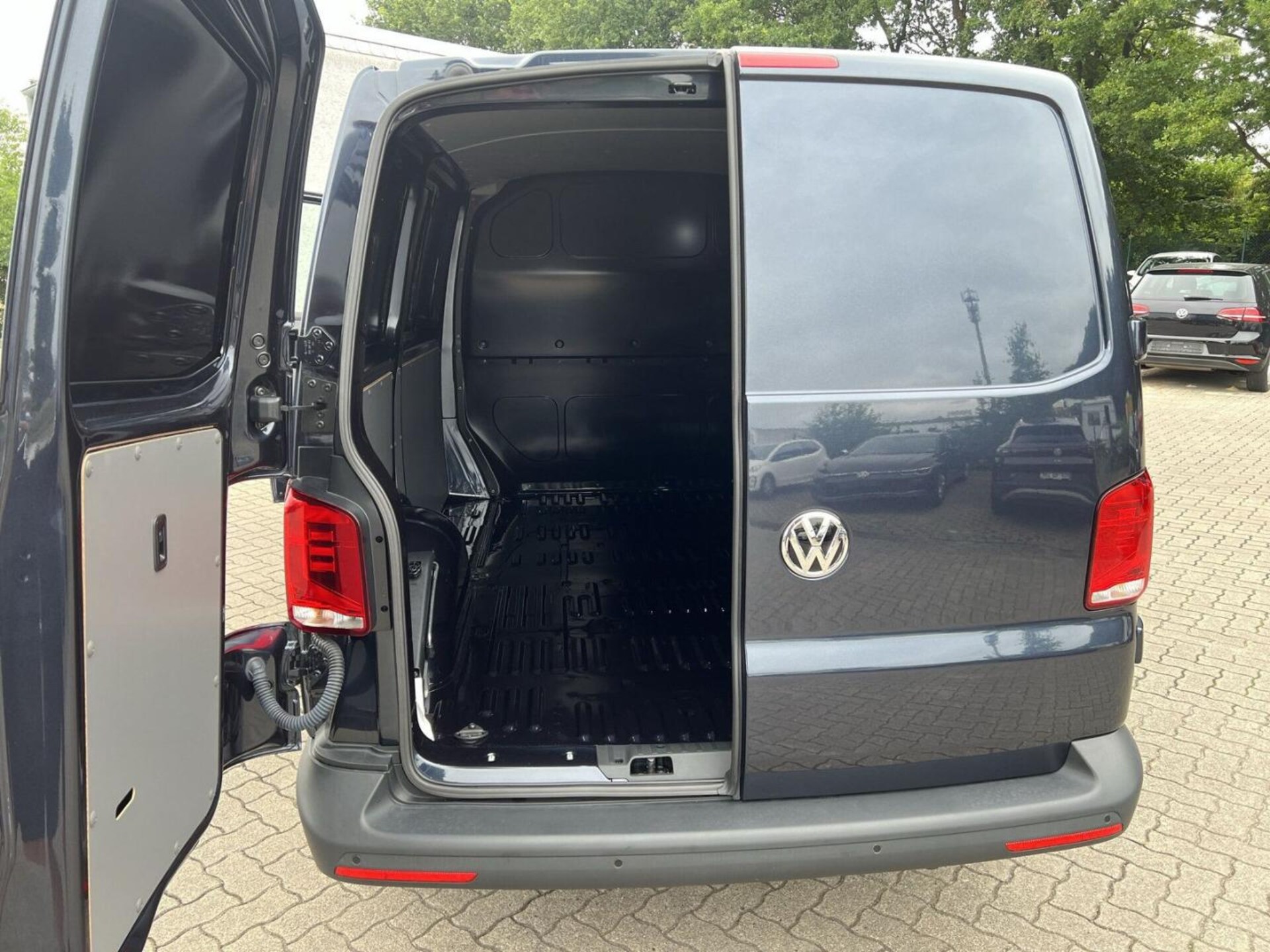 Volkswagen T6.1 Transporter Kasten kurzer Radstand