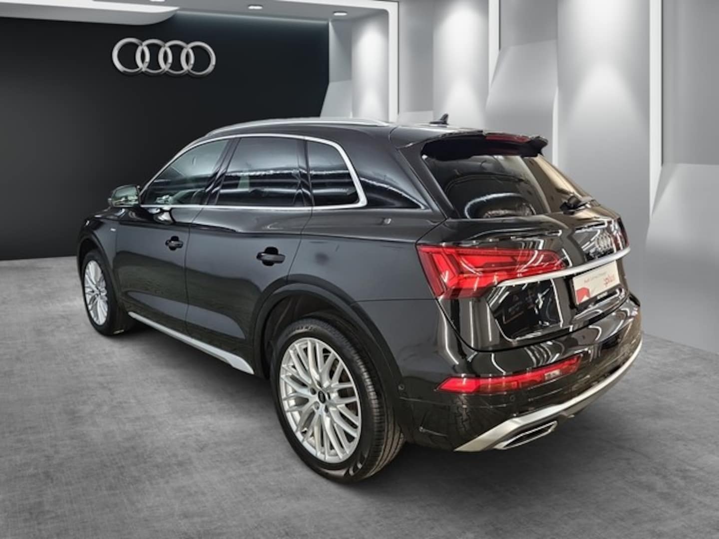 Bild über Audi Q5 40 TDI quattro 150 kW S tronic - für weitere Informationen kontaktieren Sie den Audi Partner