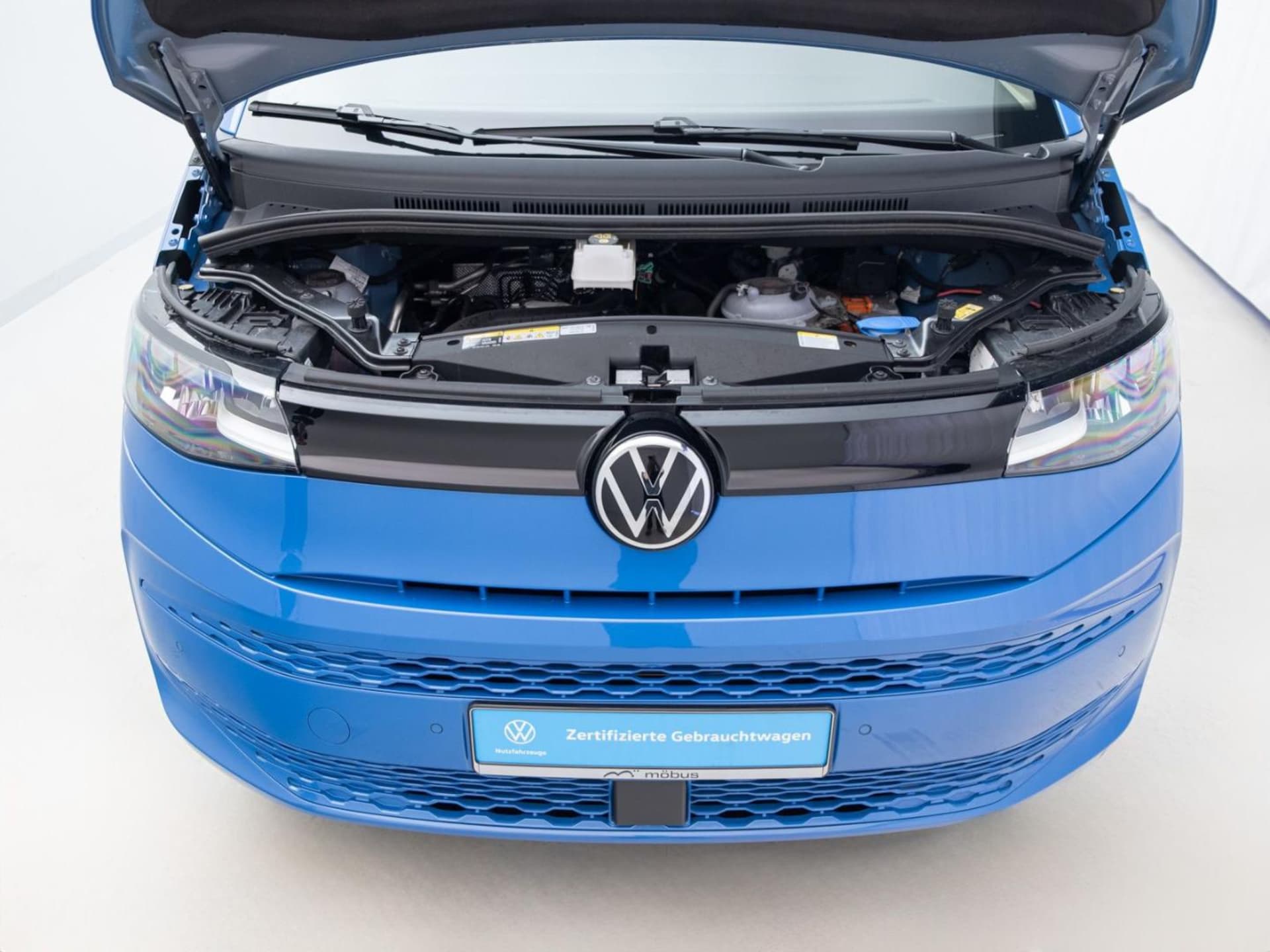 Volkswagen Multivan Langversion Basis-Modell