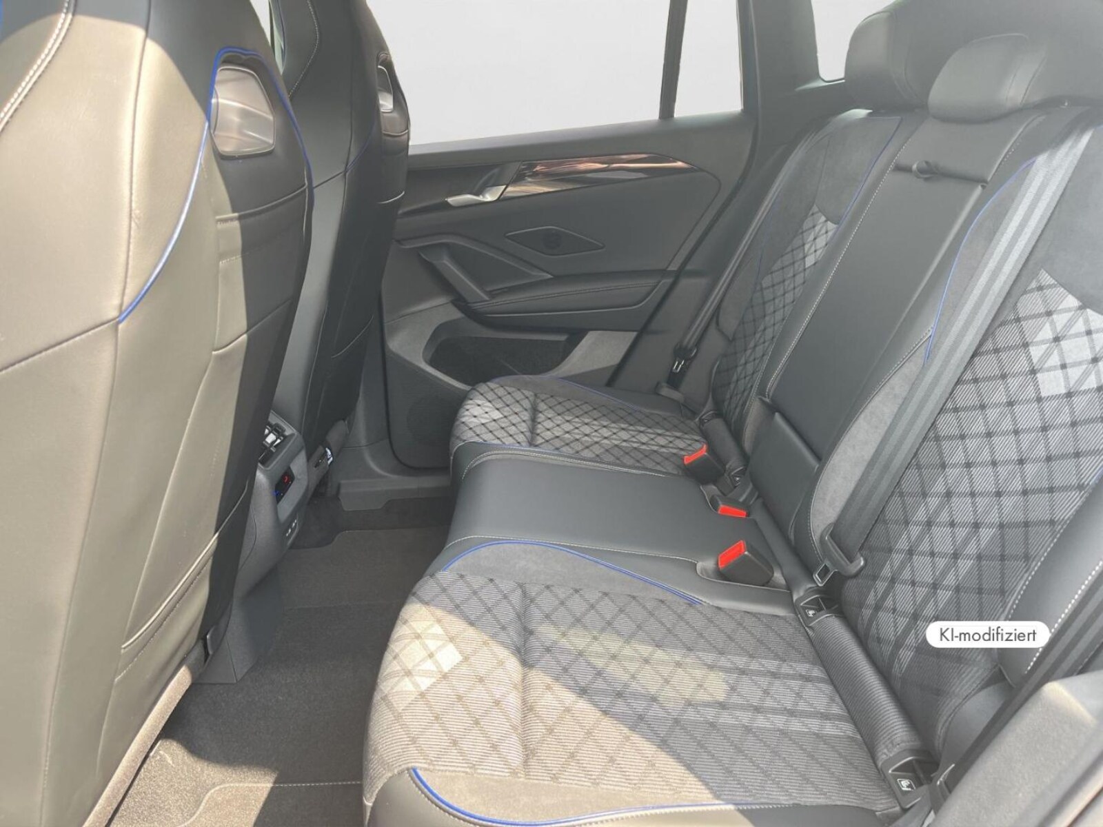 Volkswagen Tiguan – Bild 12