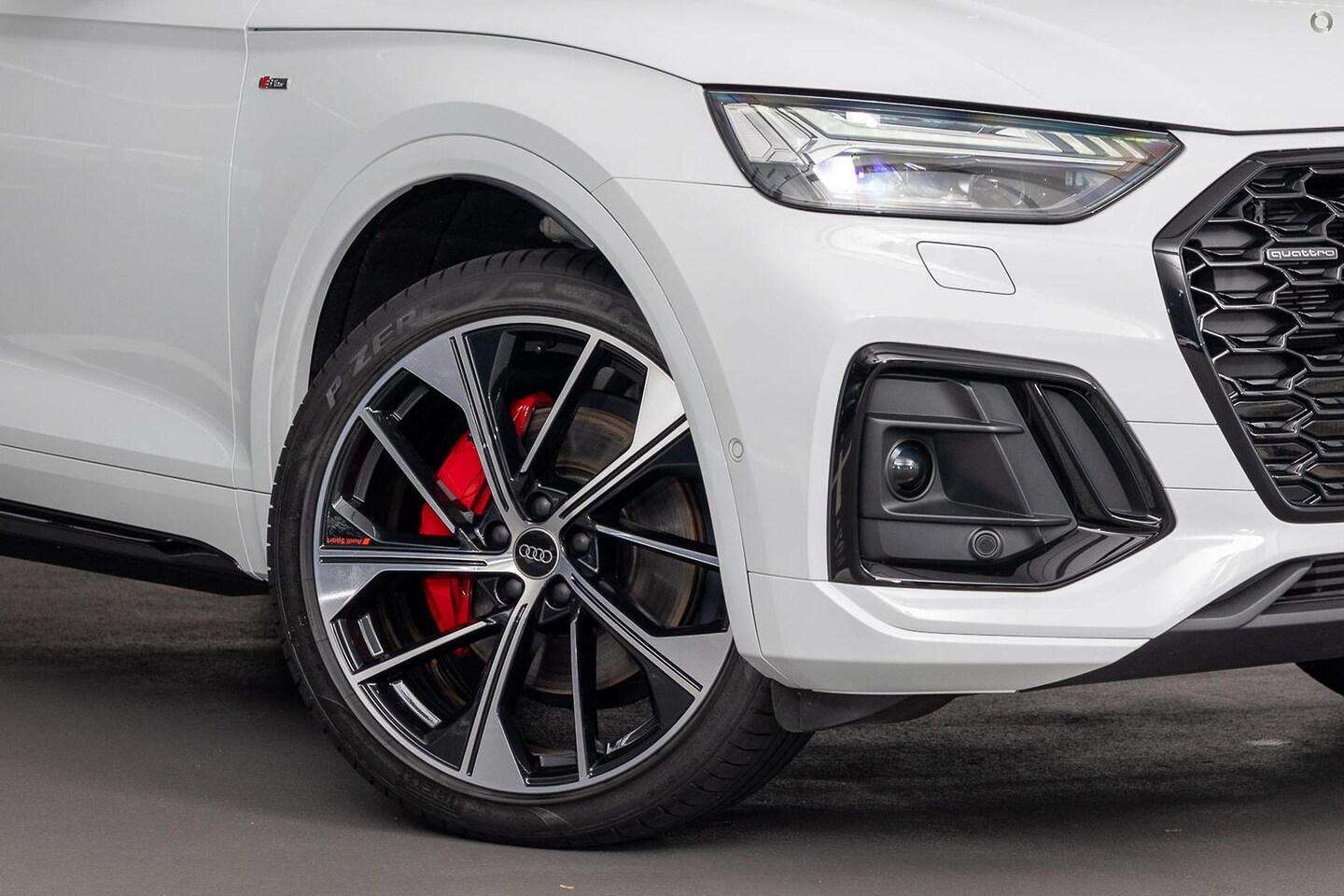 Image about Audi Q5 Sportback TFSI e 55 TFSI e quattro S tronic