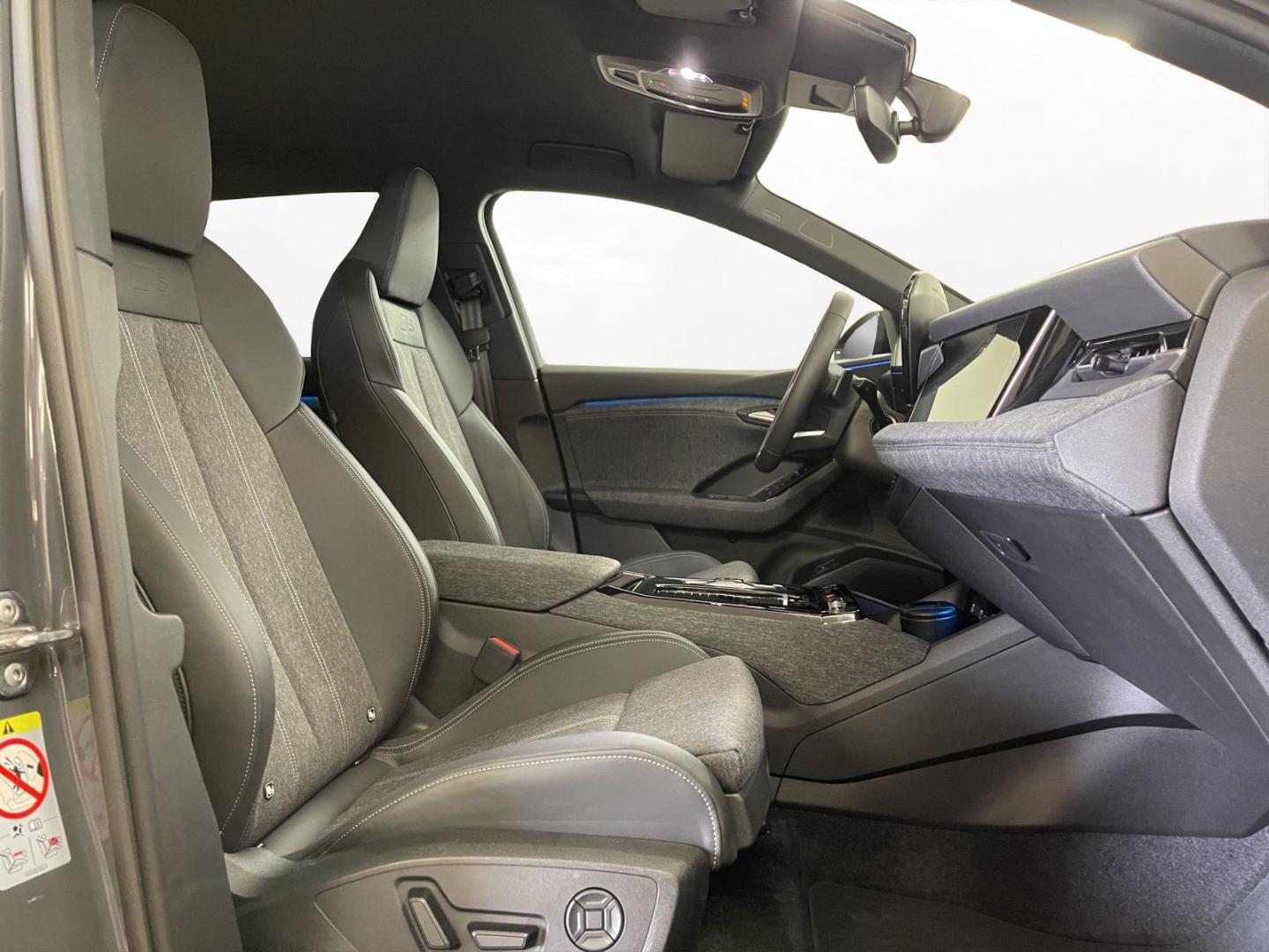 Image about Audi Q6 SUV e-tron e-tron performance