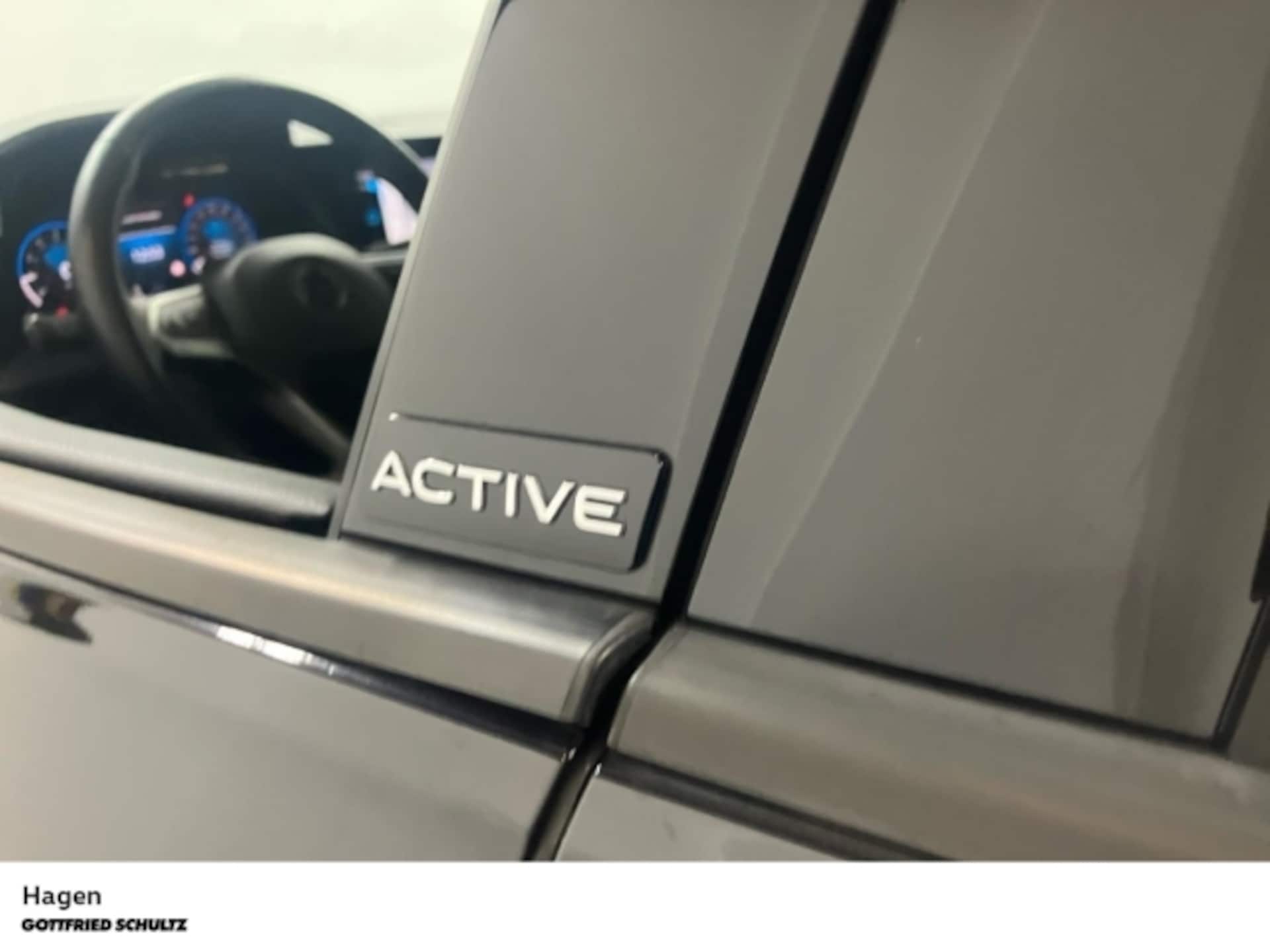 Volkswagen Golf Active