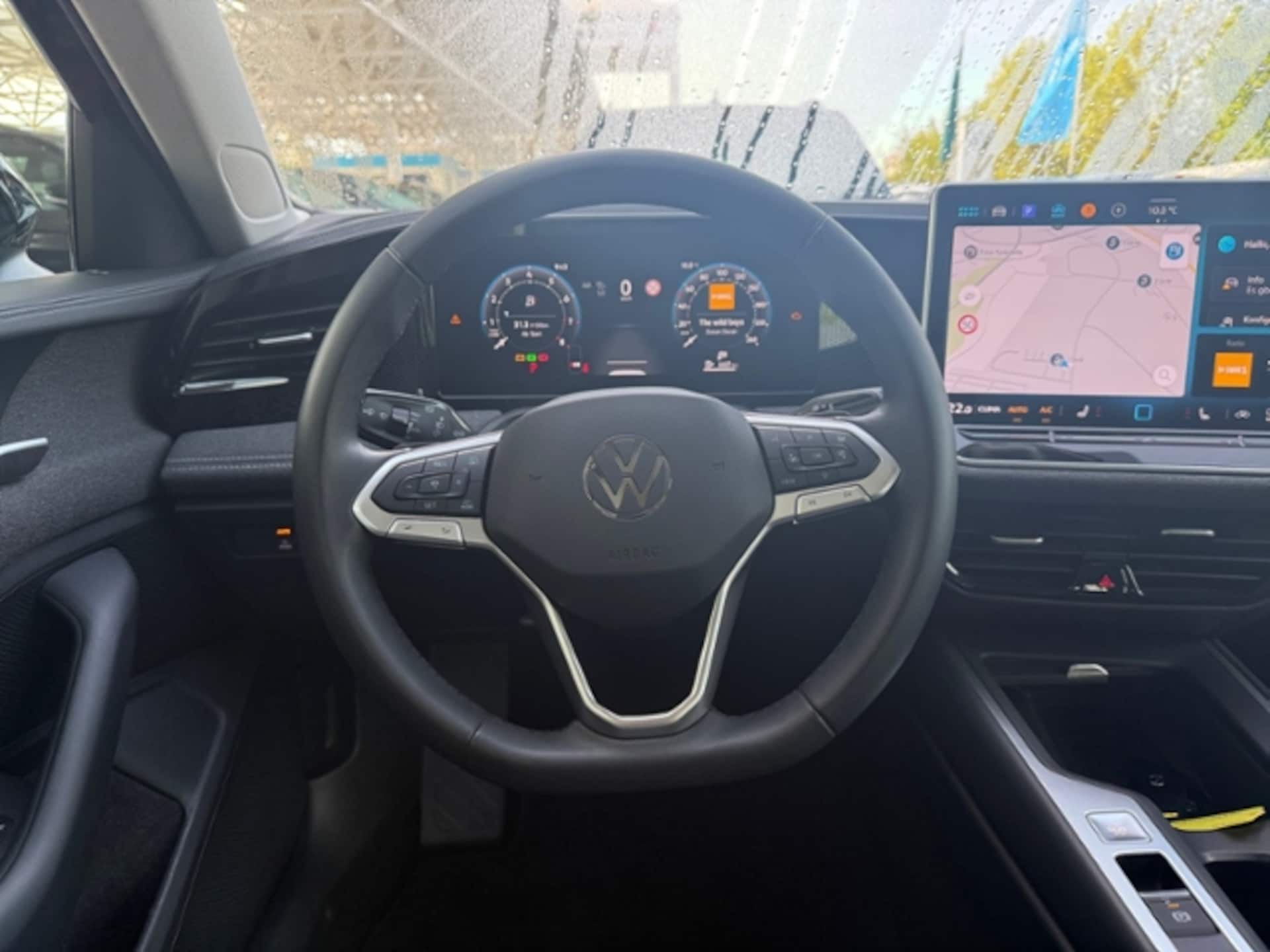 Volkswagen Passat Basis-Modell