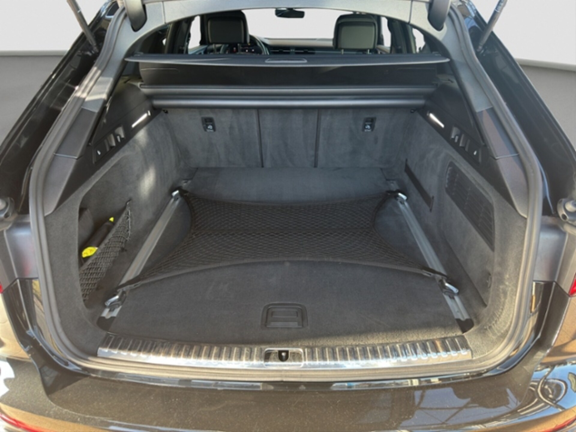 Audi S6 Avant
