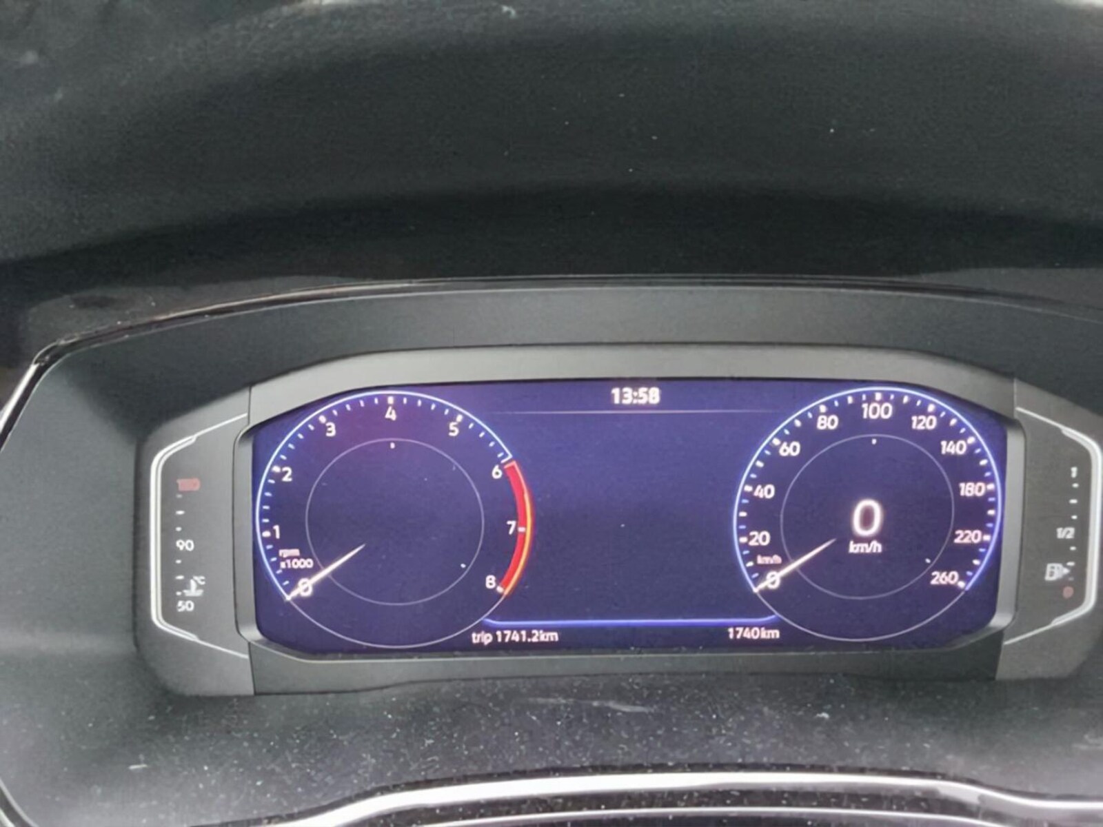 Volkswagen Touran – Bild 8
