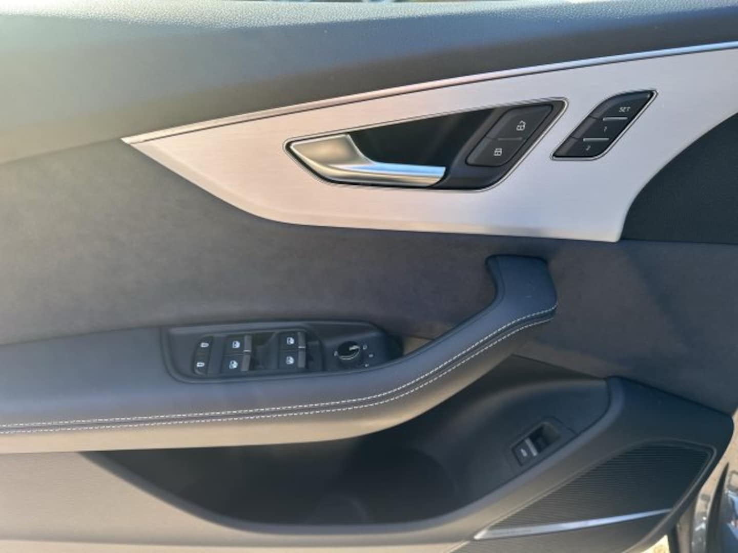 Bild über Audi Q8 50 TDI quattro tiptronic - für weitere Informationen kontaktieren Sie den Audi Partner