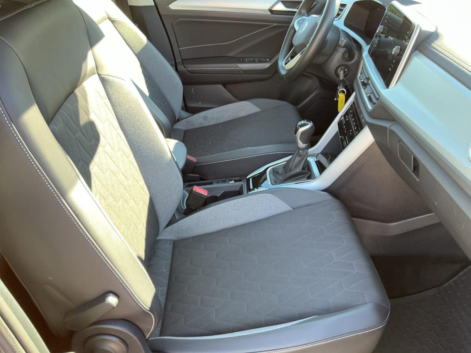 Volkswagen T-Roc – Bild 12