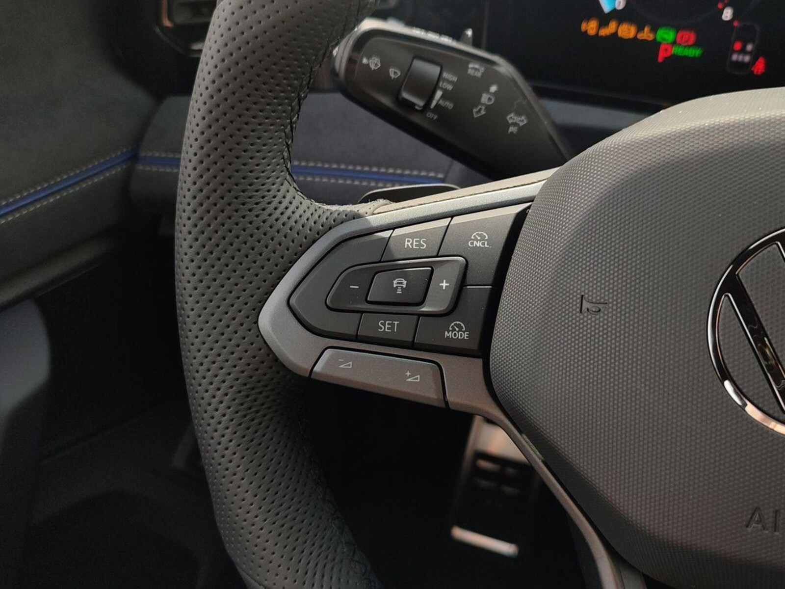 Volkswagen Tiguan – Bild 11