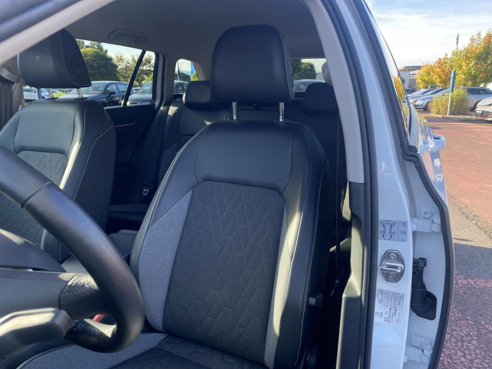 Volkswagen Golf Variant – Bild 9