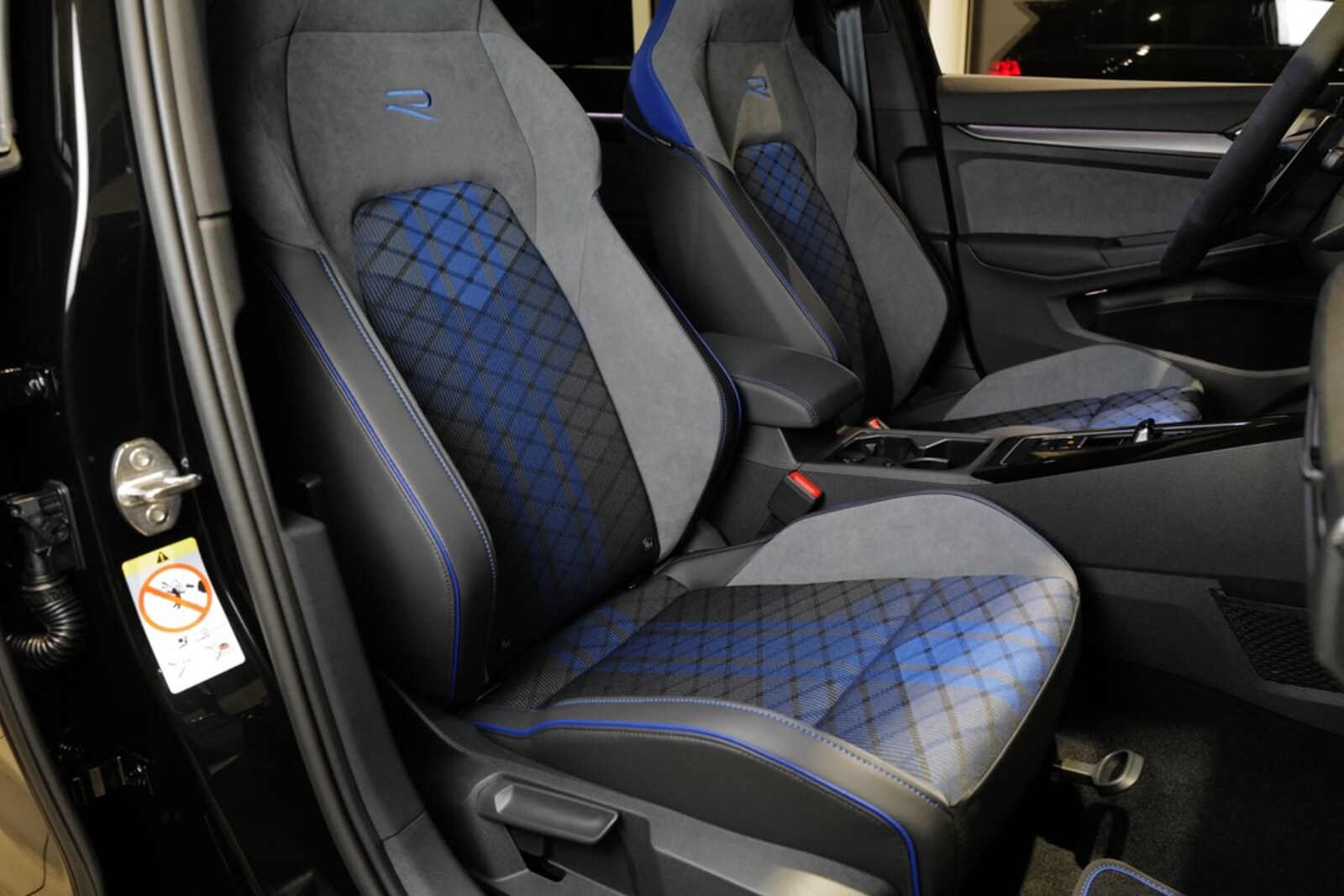 Volkswagen Golf – Bild 8