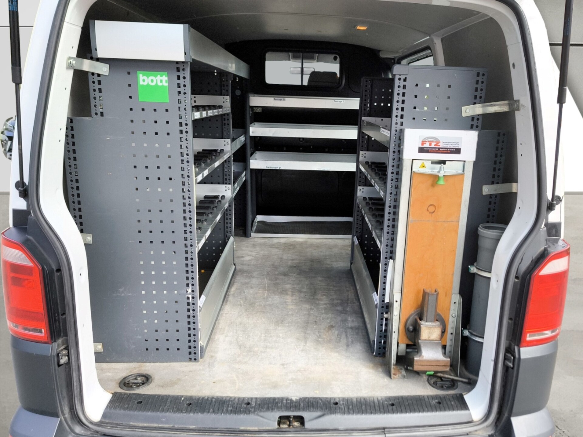 Volkswagen T6 Transporter Kasten kurzer Radstand