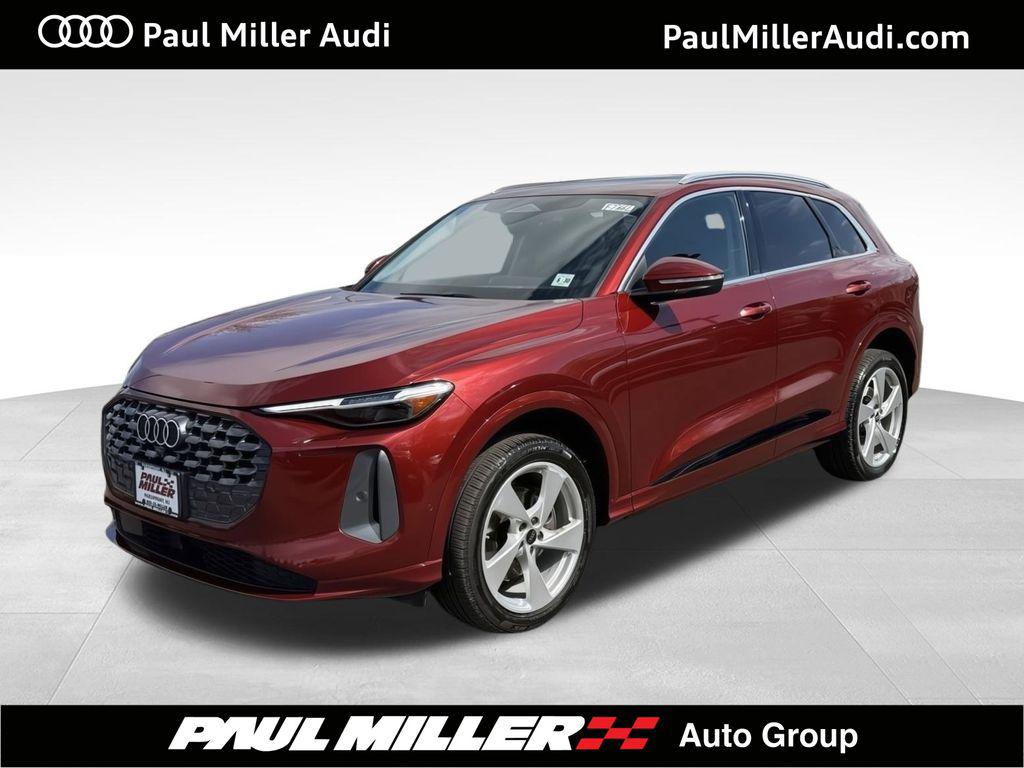 2025 Audi Q5 Premium Plus quattro's photo