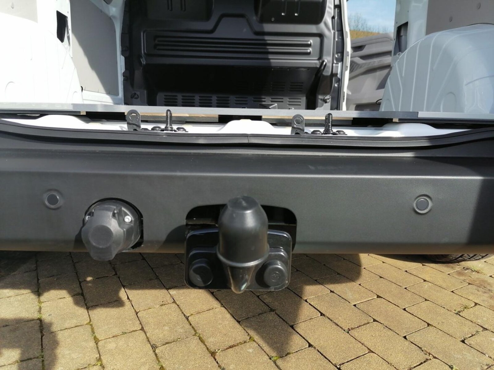 Volkswagen Transporter Kasten kurzer Radstand – Bild 19