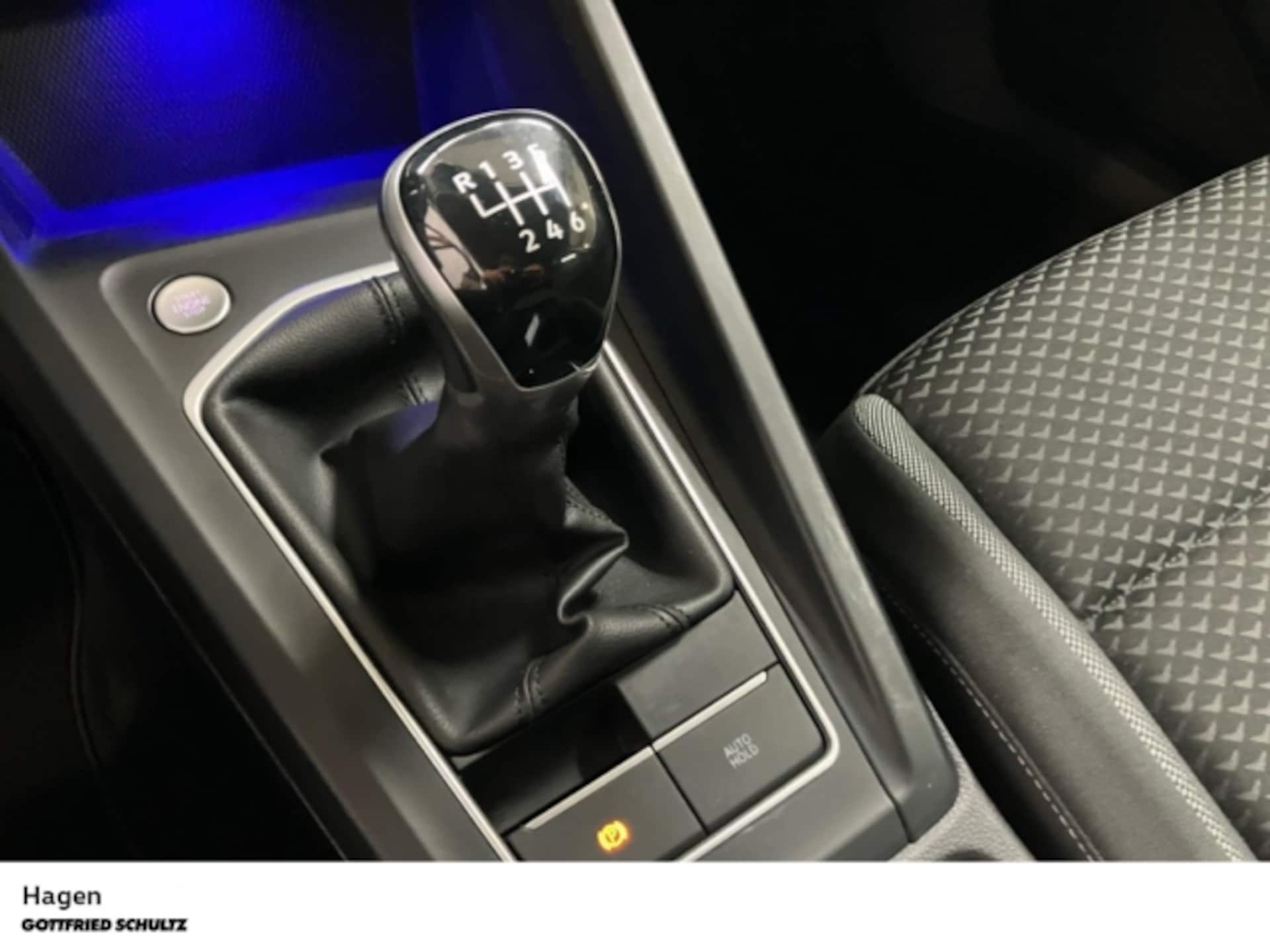 Volkswagen Golf Active