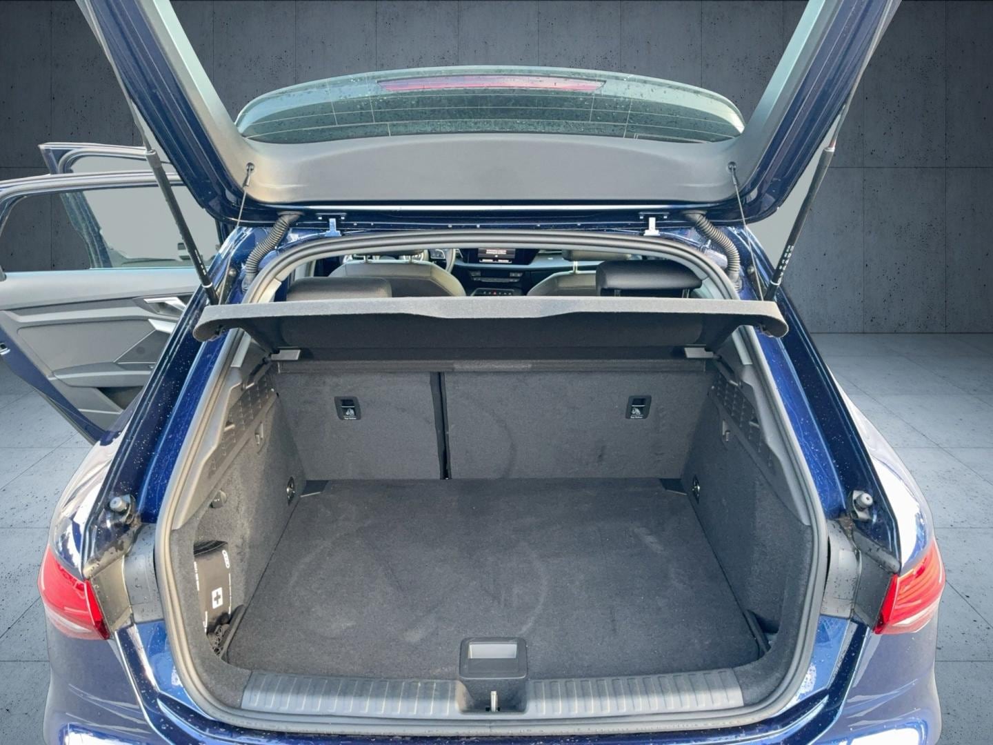 Bild über Audi A3 Sportback 35 TDI S tronic - für weitere Informationen kontaktieren Sie den Audi Partner