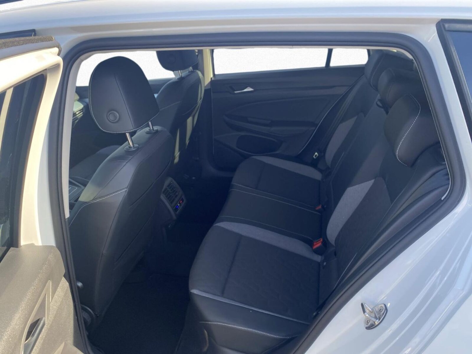 Volkswagen Golf Variant – Bild 12