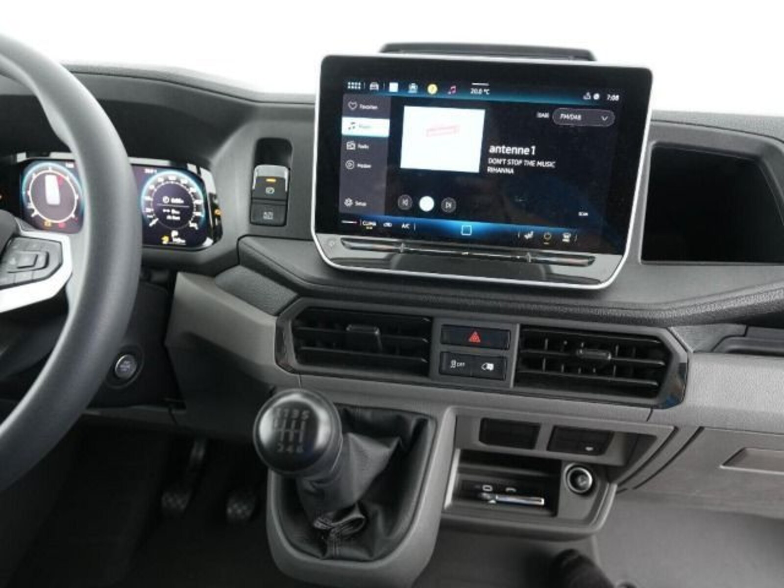 Volkswagen Crafter Kasten mittlerer Radstand – Bild 4