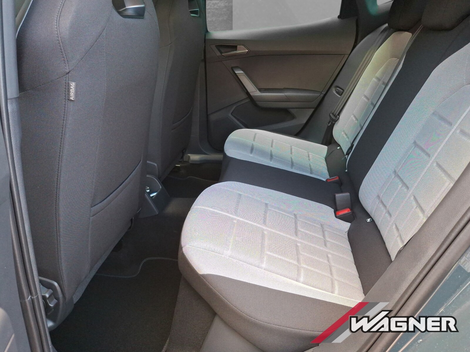 SEAT Arona – Bild 8