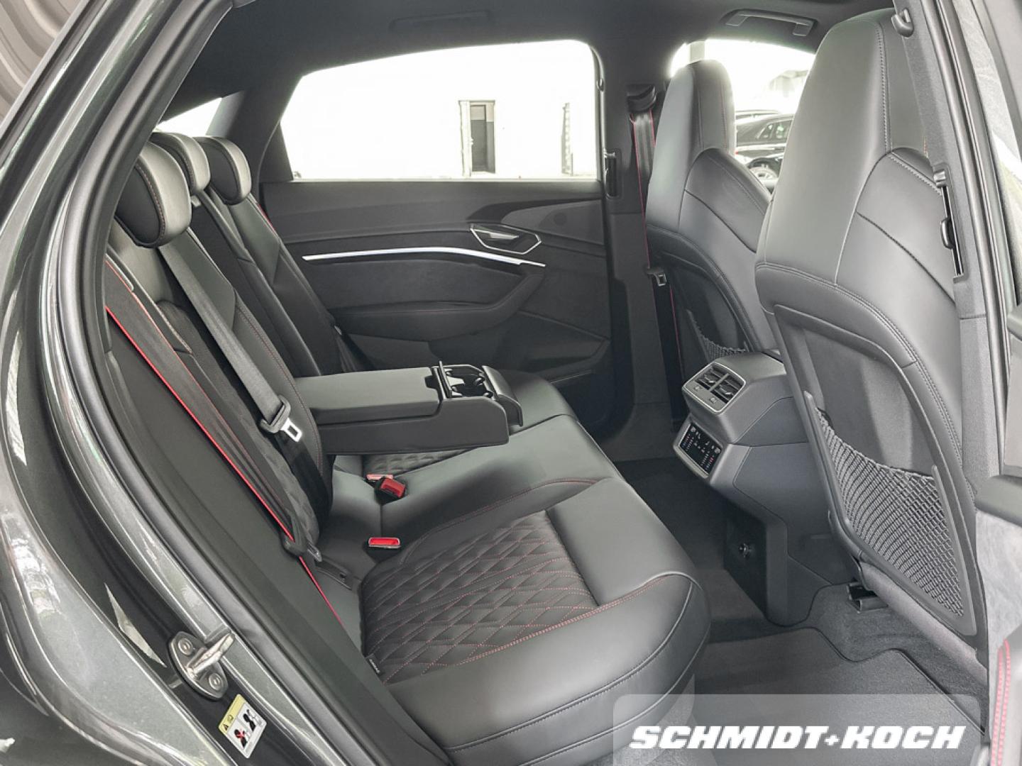 Image about Audi Q8 Sportback e-tron S line 55 e-tron quattro