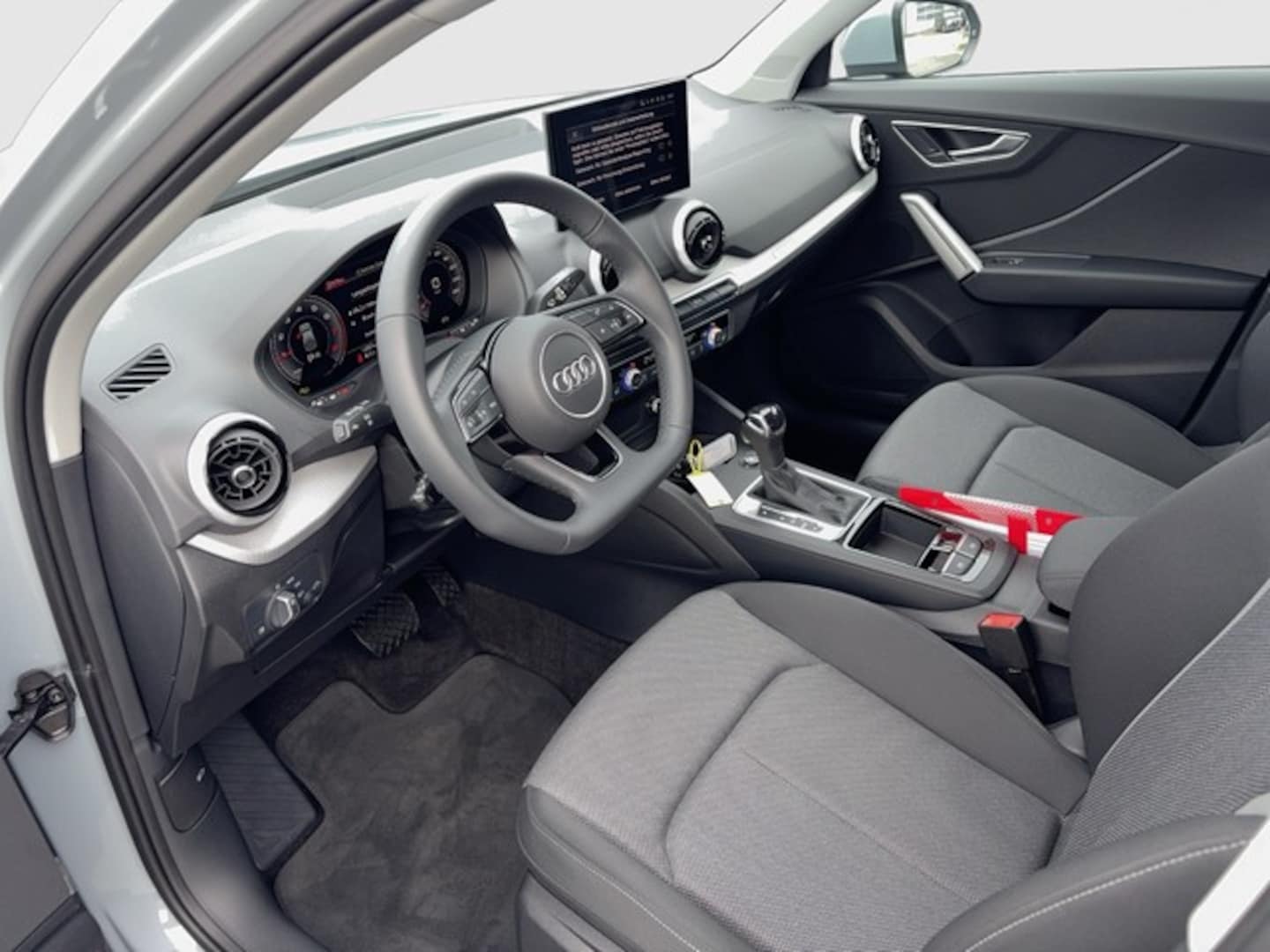 Bild über Audi Q2 advanced 35 TFSI S tronic - für weitere Informationen kontaktieren Sie den Audi Partner