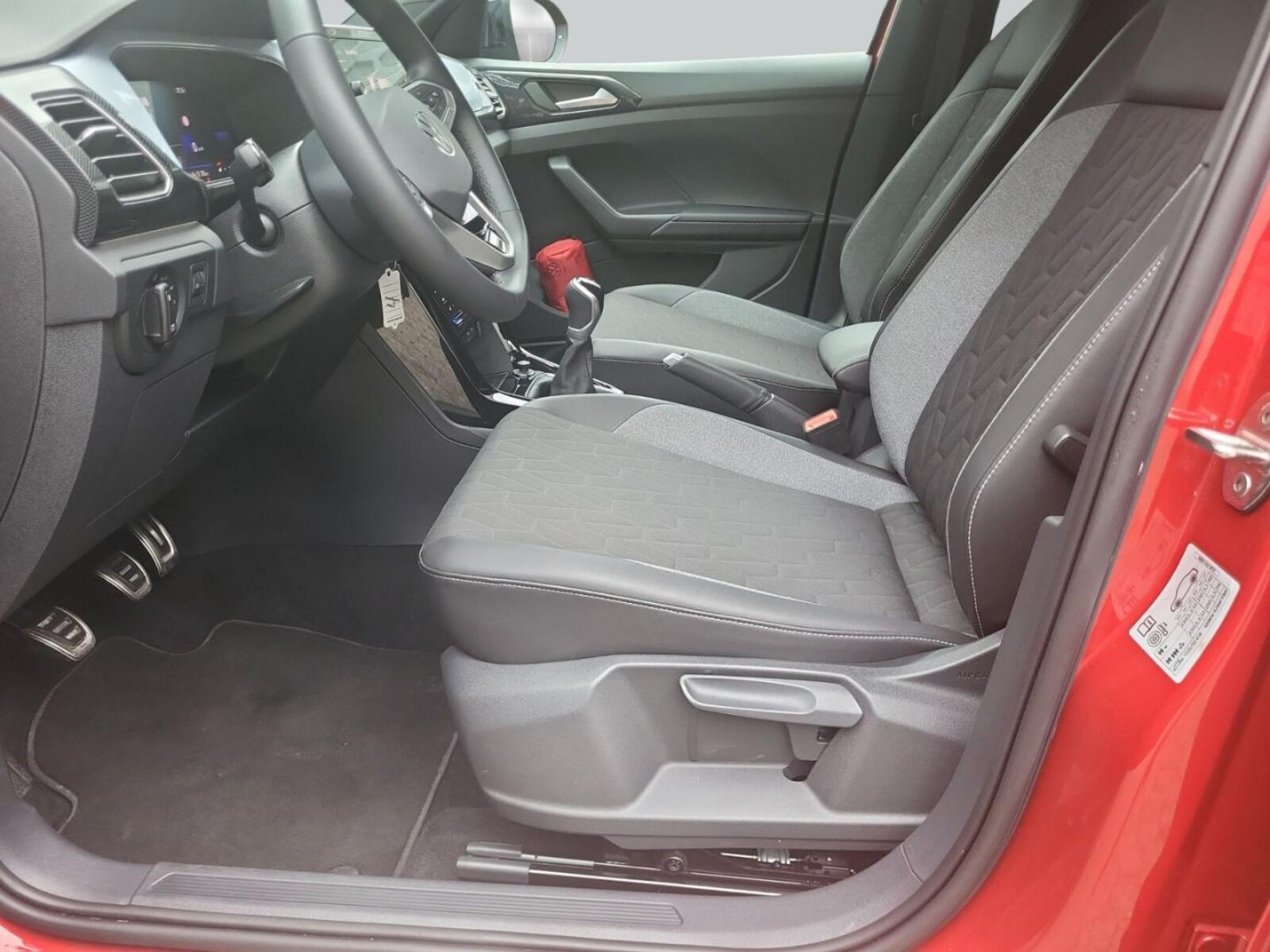 Volkswagen T-Cross – Bild 9