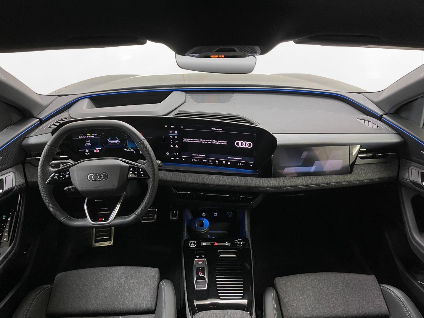 Image about Audi Q6 SUV e-tron e-tron performance