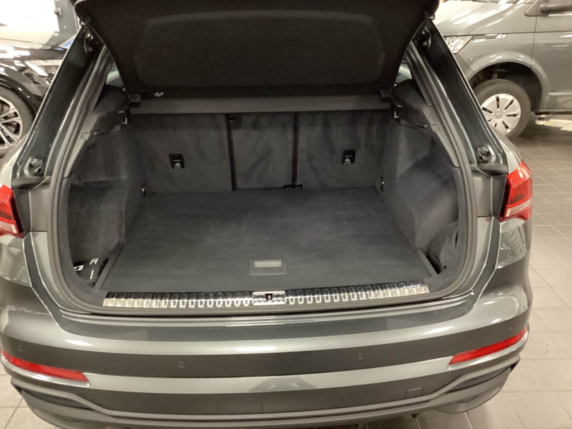 Audi Q3 SUV S line