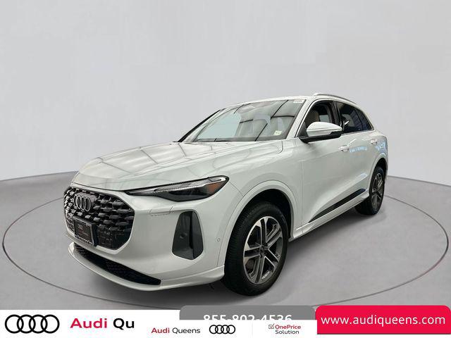 2025 Audi Q5 40 Premium's photo