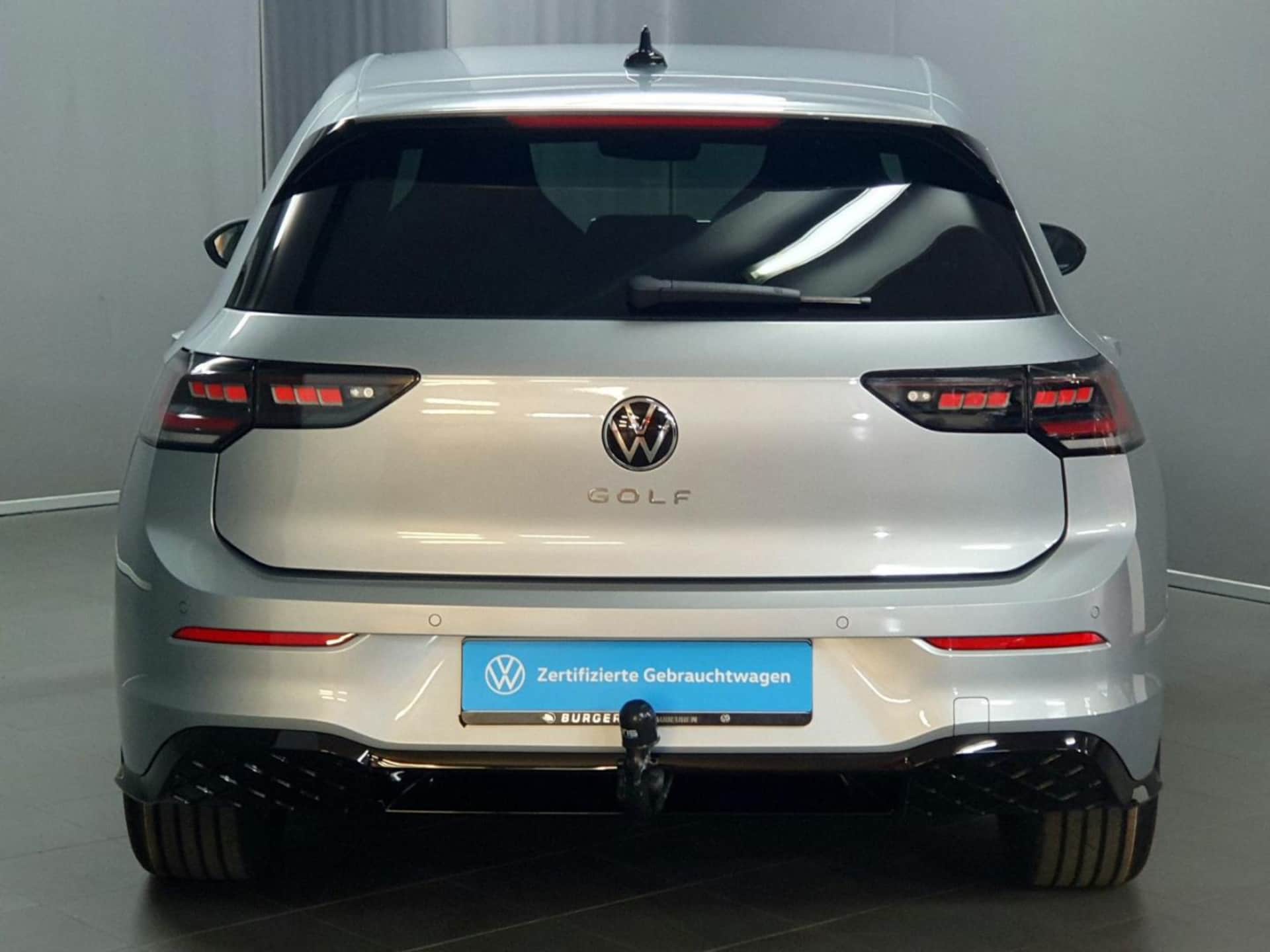 Volkswagen Golf R-Line