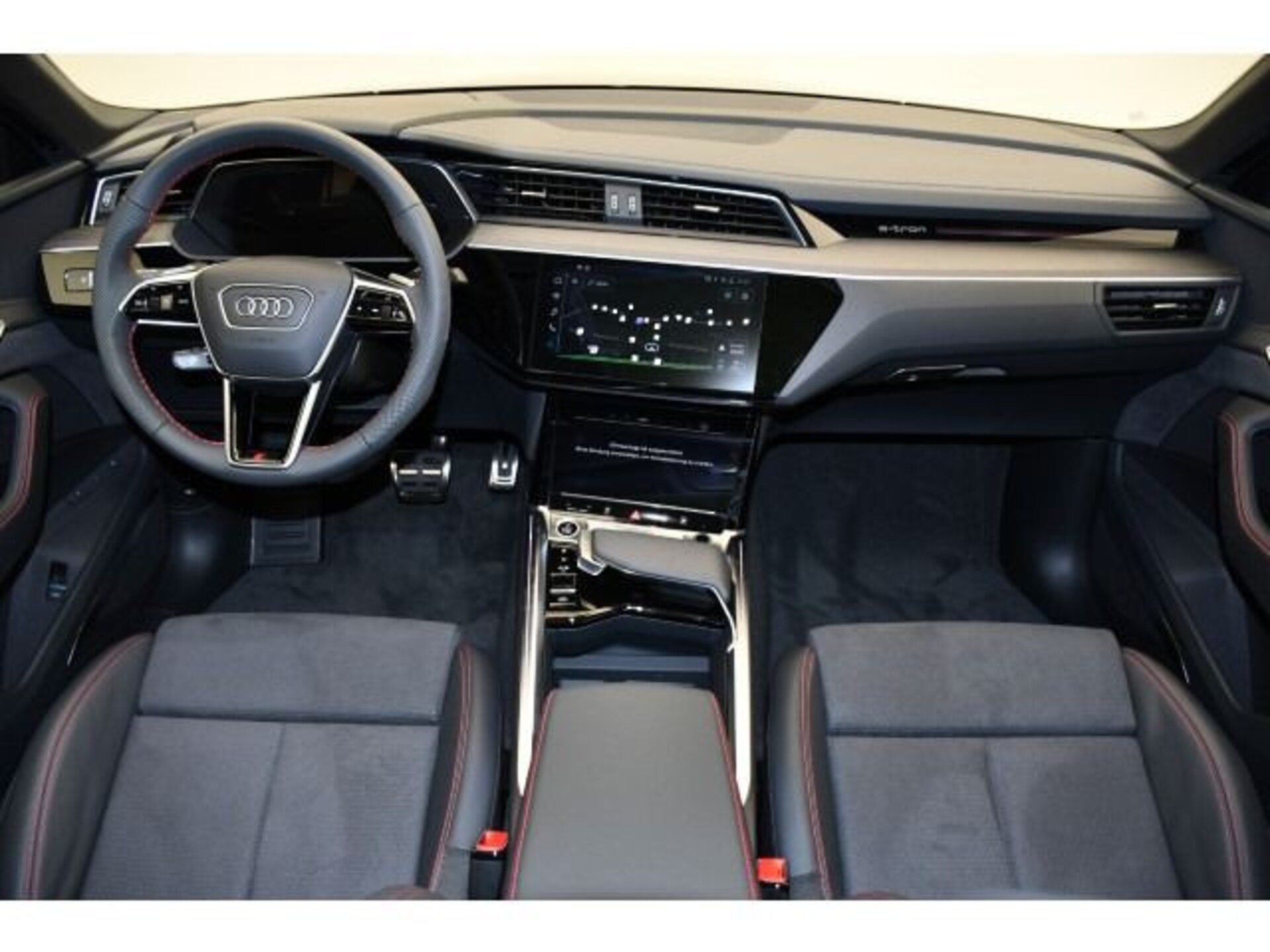 Audi Q8 Sportback e-tron S line