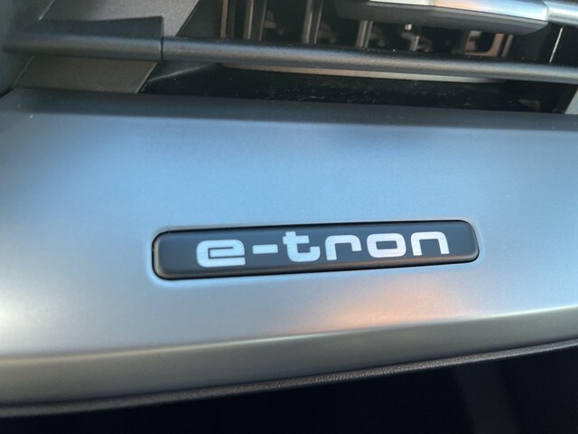 Image about Audi Q4 e-tron 40 e-tron