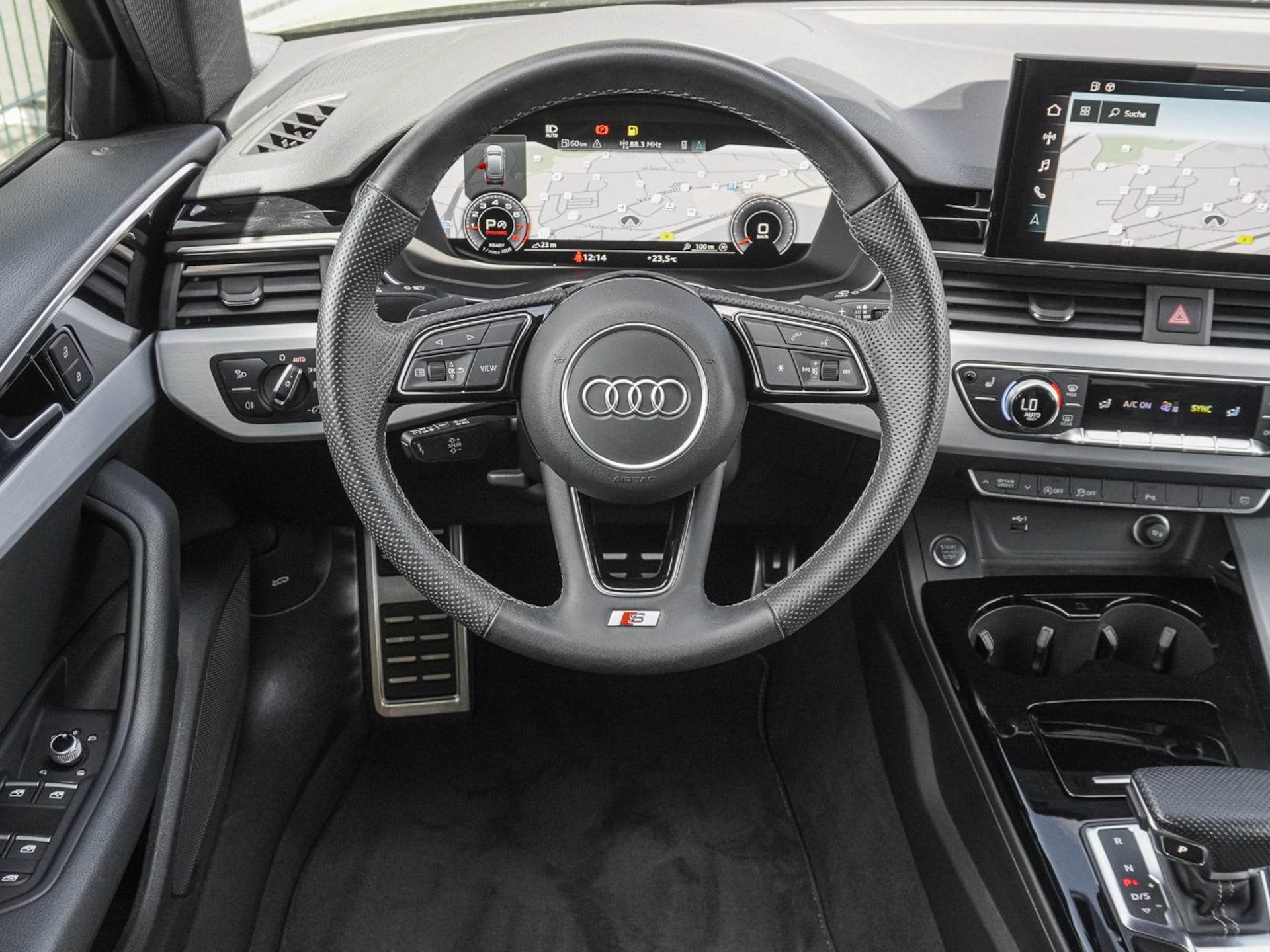 Audi A4 Avant S line