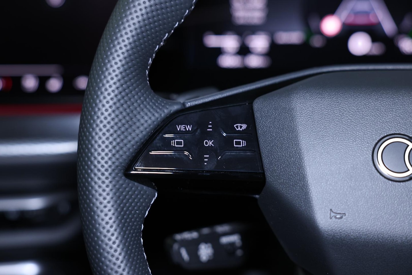 Image about Audi Q5 SUV e-hybrid quattro S tronic