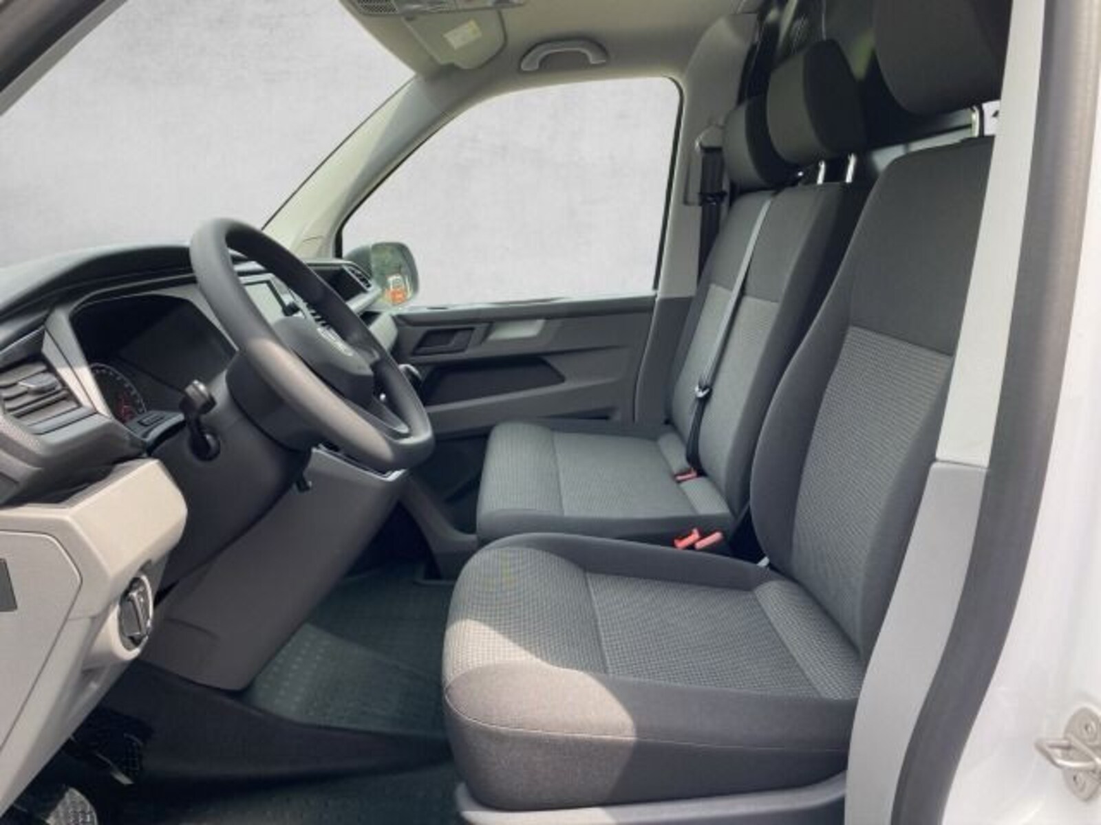 Volkswagen T6.1 Transporter Kasten kurzer Radstand – Bild 12