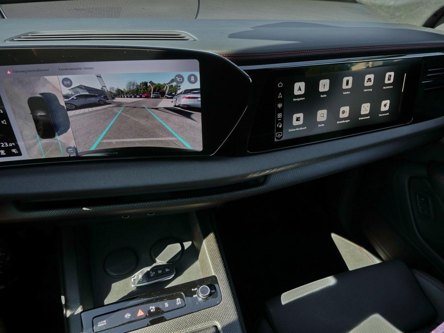 Bild über Audi Q7 SUV TDI quattro 220 kW tiptronic - für weitere Informationen kontaktieren Sie den Audi Partner