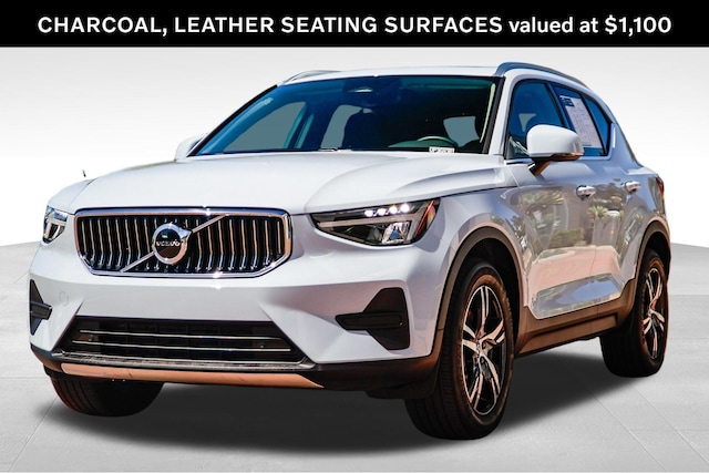 2025 Volvo XC40