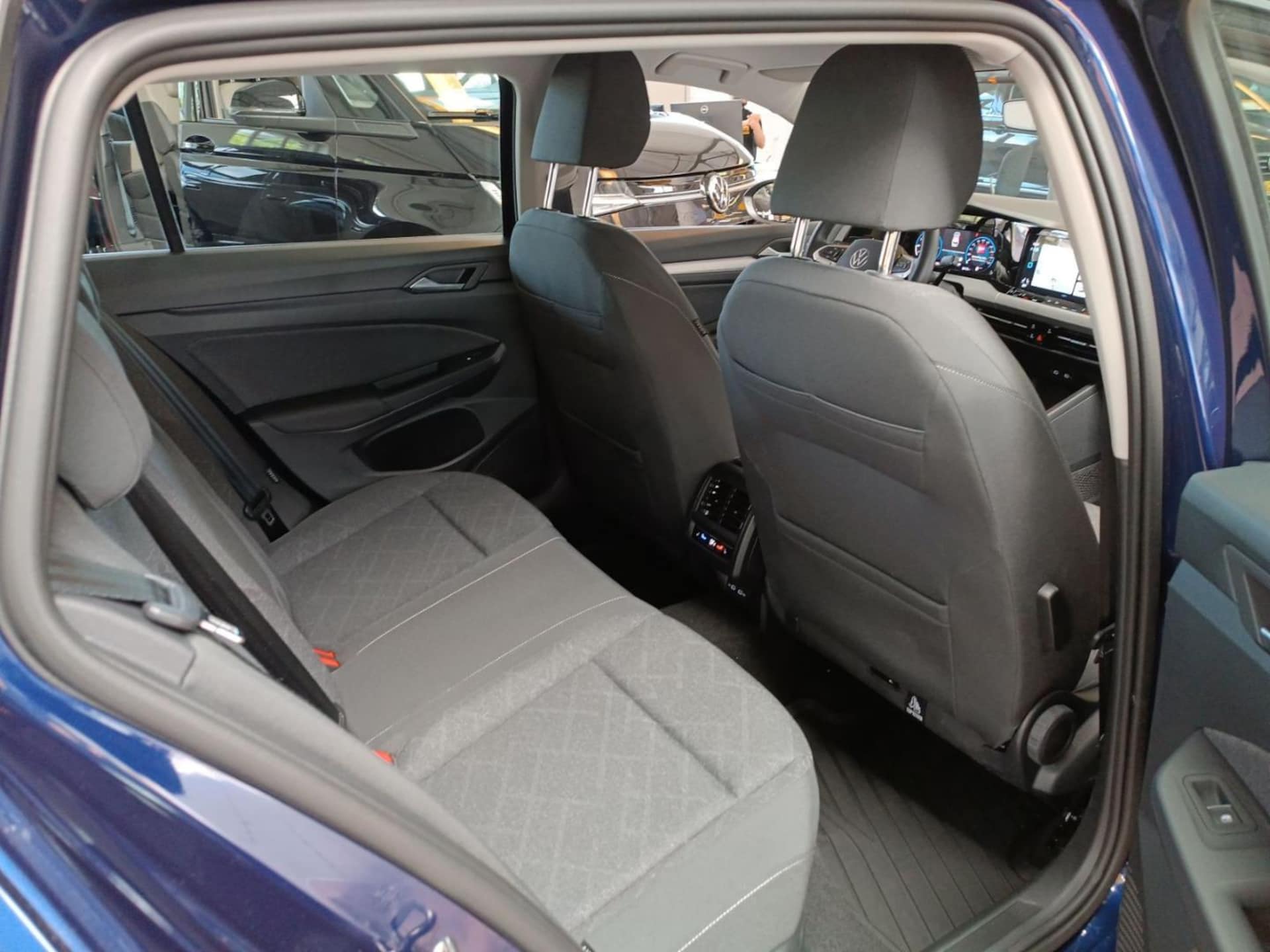 Volkswagen Golf Variant Life