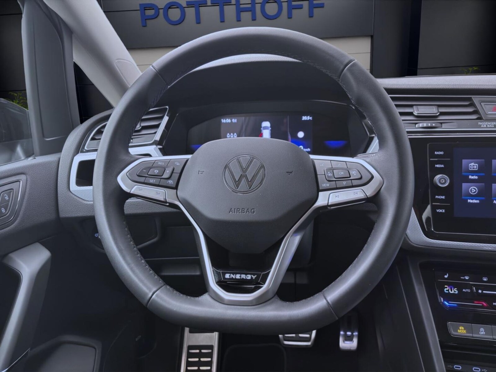 Volkswagen Touran – Bild 12