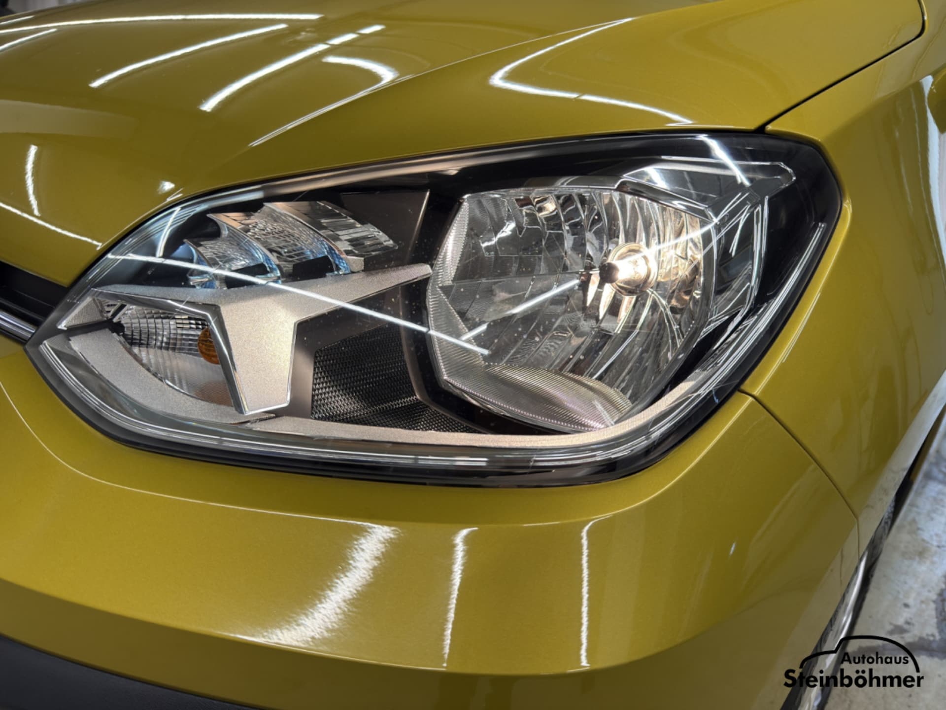 Volkswagen up! move up!