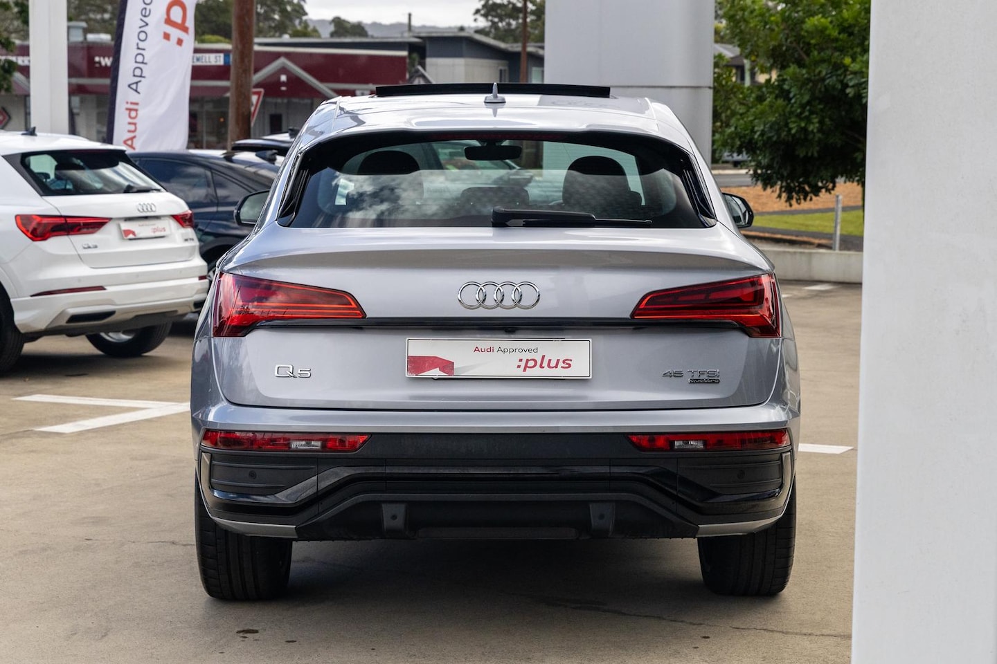 Image about Audi Q5 Sportback 45