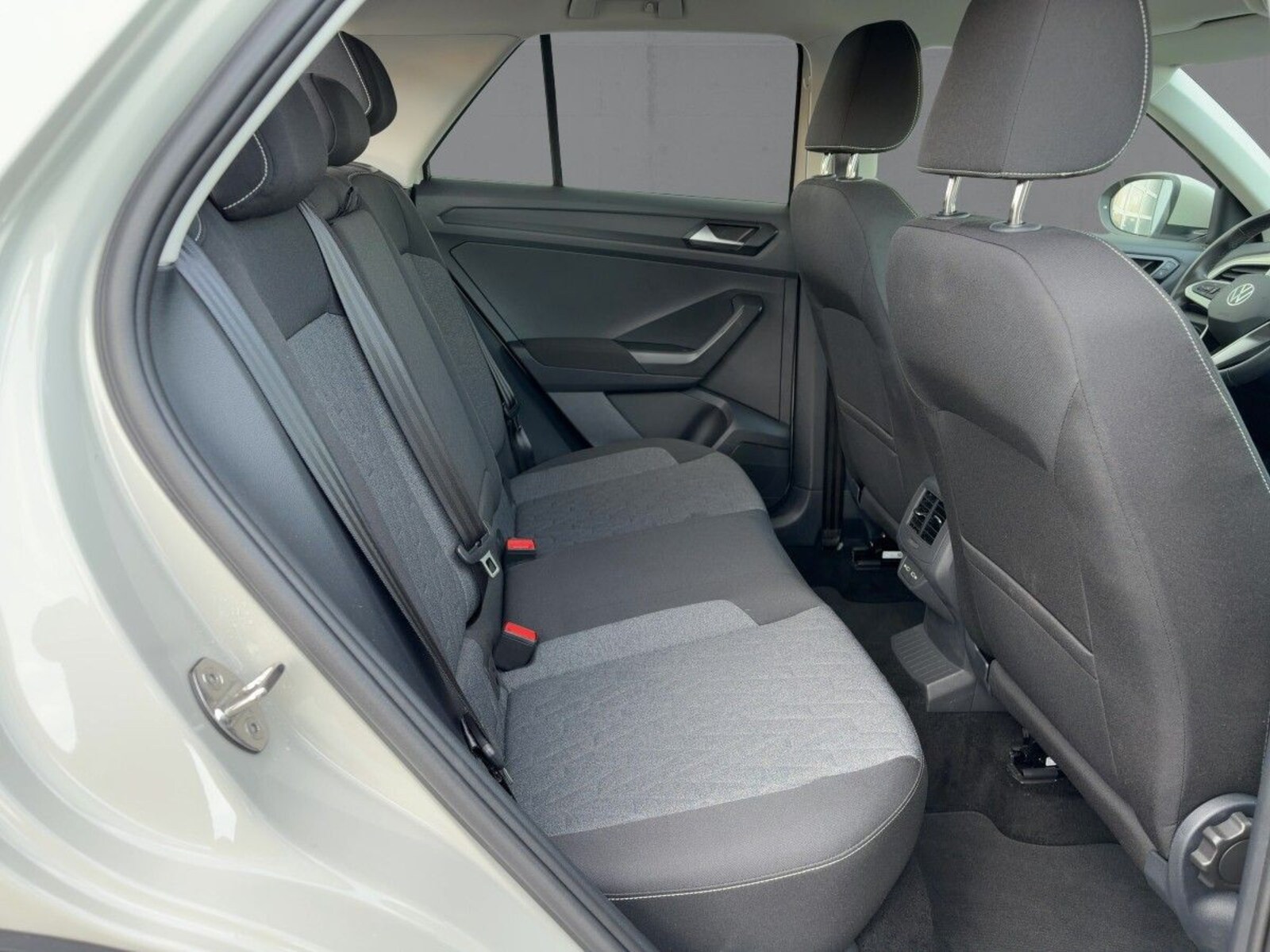 Volkswagen T-Roc – Bild 12