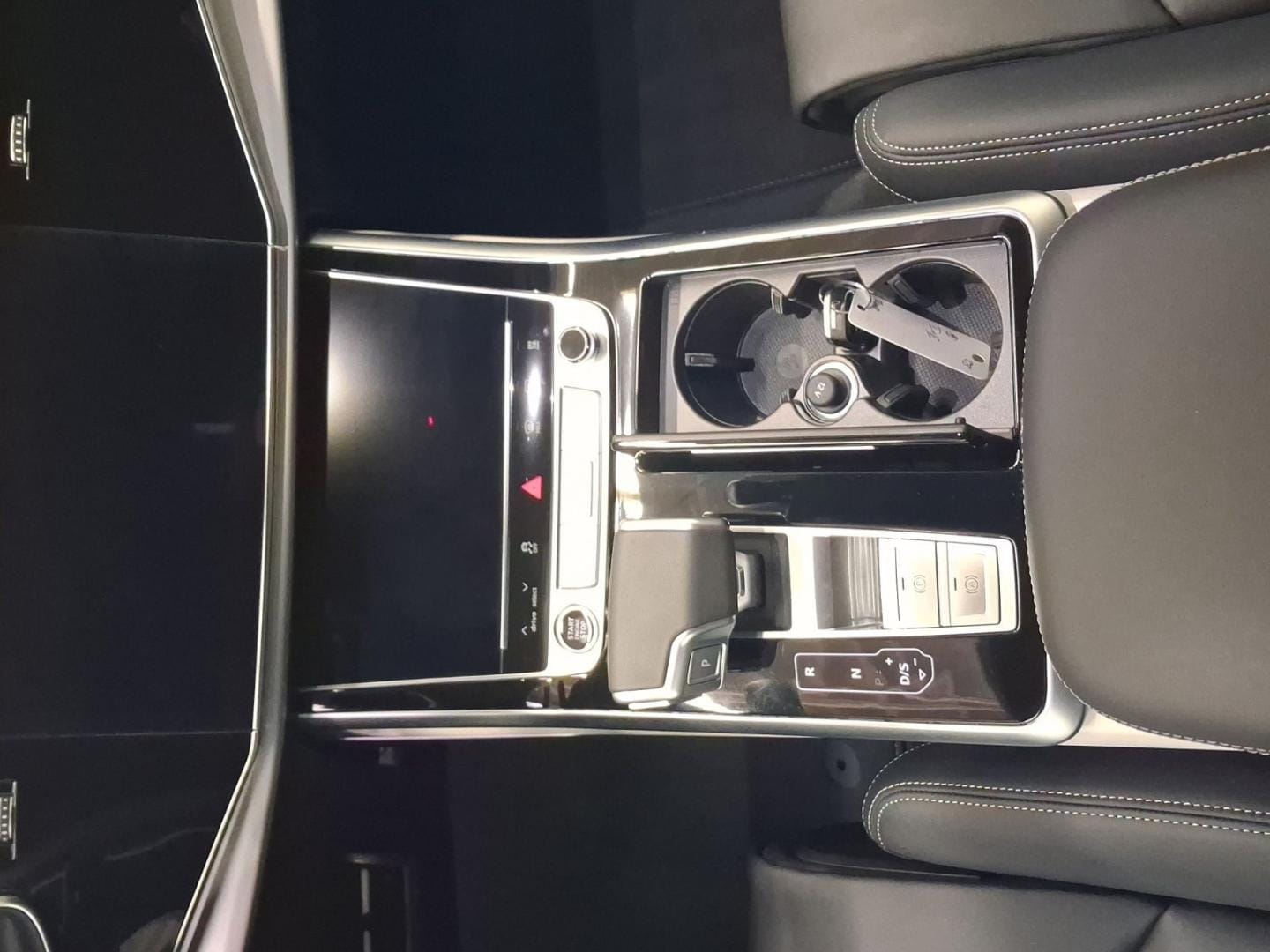 Bild über Audi Q7 SUV S line business TDI quattro 210 kW tiptronic - für weitere Informationen kontaktieren Sie den Audi Partner