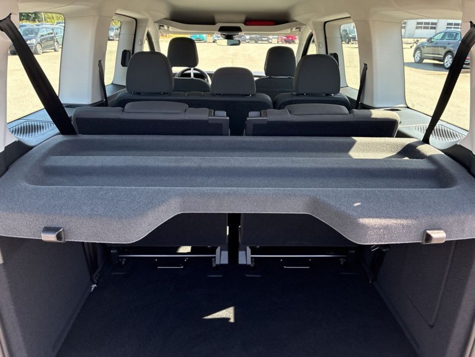 Volkswagen Caddy Maxi – Bild 25