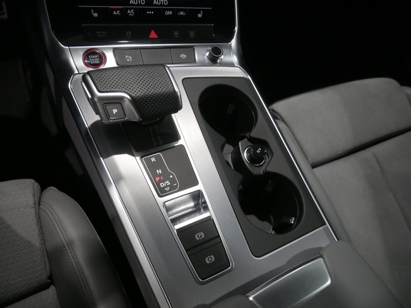 Bild über Audi S6 Avant TDI quattro tiptronic - für weitere Informationen kontaktieren Sie den Audi Partner